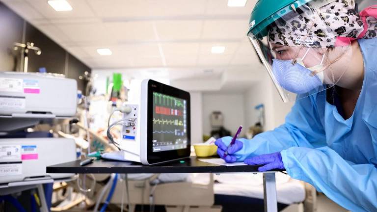 EE.UU. autoriza tercera dosis de refuerzo de la vacuna anticovid-19 para los inmunodeprimidos