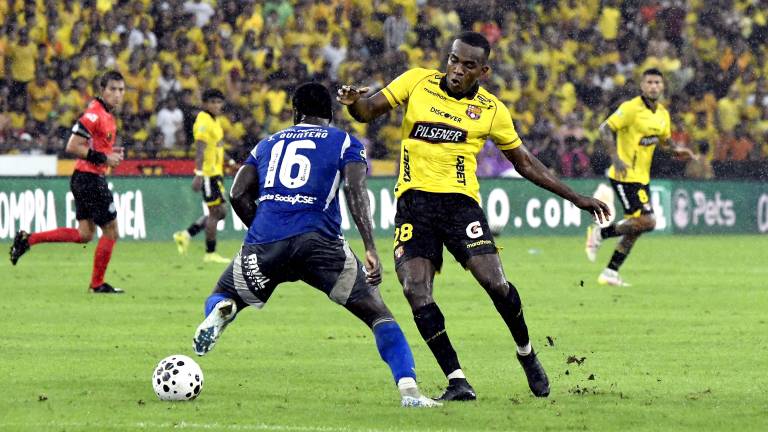Los clubes ecuatorianos ya pueden convertirse en Sociedades Anónimas Deportivas tras nuevo reglamento