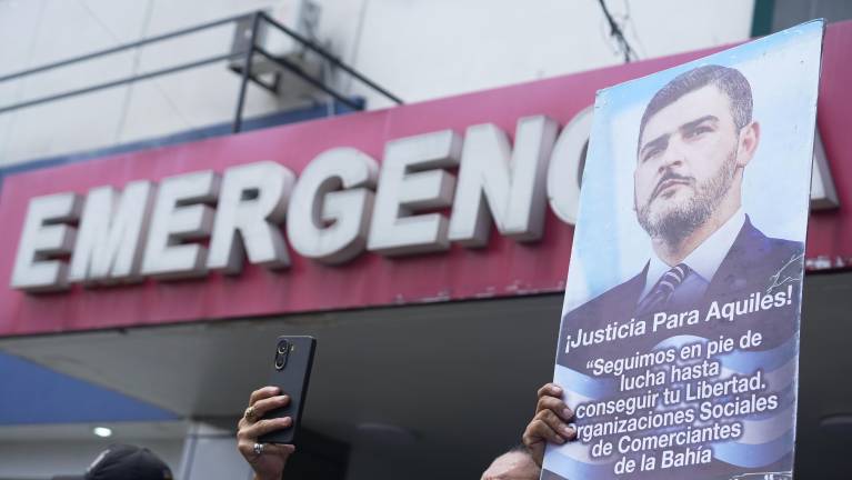 Abogado de Aquiles Alvarez afirma que el alcalde permanece estable y podría ser operado de la vesícula