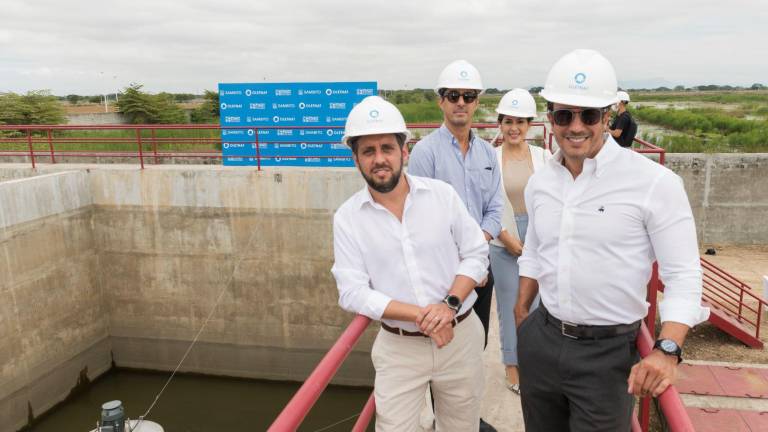 Ejecutivos del PIADY, representantes de la empresa OLETNAT e invitados participaron de la inauguración simbólica de la planta de tratamiento de aguas residuales.