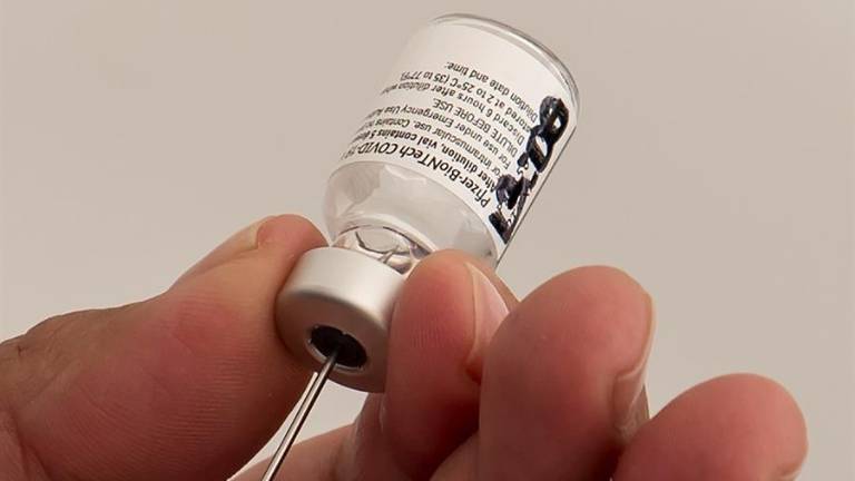 Ecuador recibirá unas 600.000 vacunas adicionales de Pfizer y Sinovac