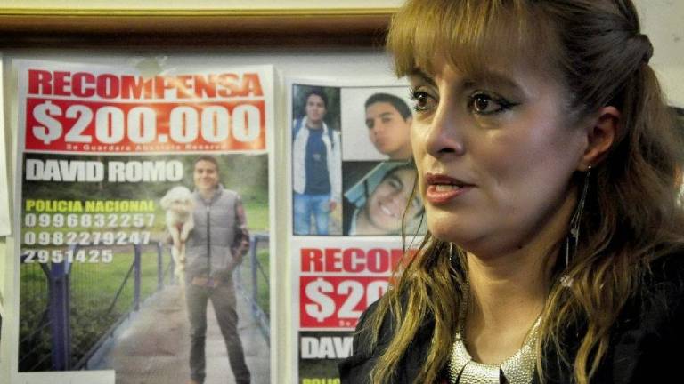 Ecuatoriana pide incluir a desaparecidos en agenda electoral