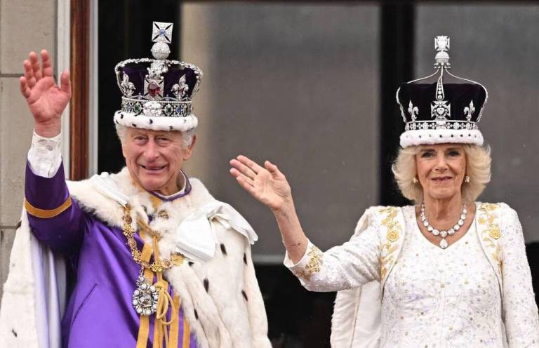 $!Más de 14 millones de telespectadores, en un país de 67 millones de habitantes, siguieron la coronación de Carlos III en la BBC, informó la radiotelevisión pública.