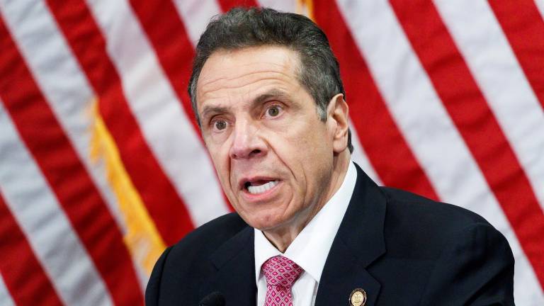 El gobernador de Nueva York renunció a raíz de las denuncias de acoso sexual