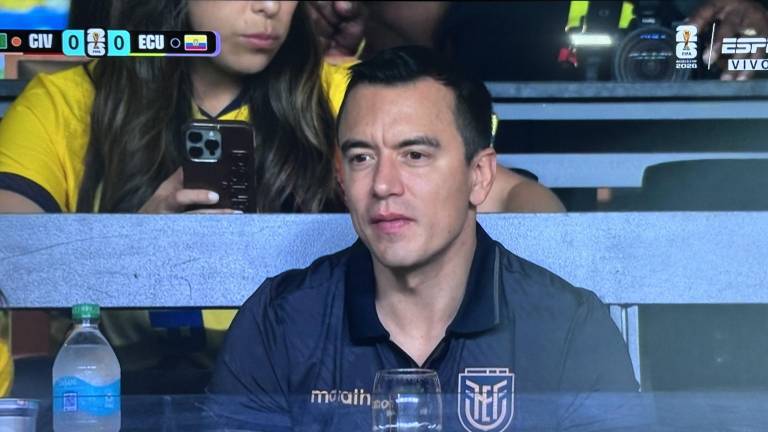 Daniel Noboa acompañó a la Tricolor en el partido de derrota ante Costa de Marfil