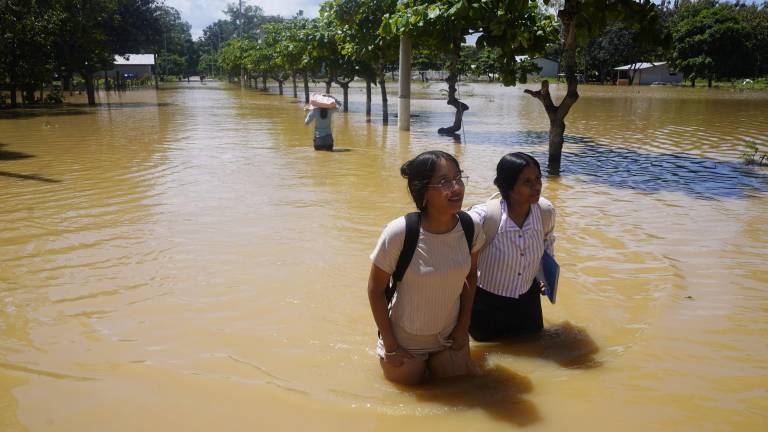 Ministerio de Educación confirma retorno a clases presenciales este martes 20 de octubre tras las lluvias