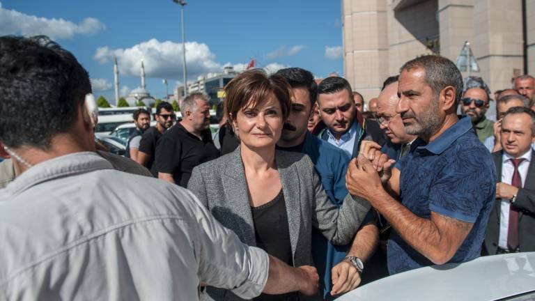 Los mensajes enviados vía Twitter por Canan Kaftancioglu no se han dado a conocer porque su difusión podría también penalizarse. Foto: AFP.