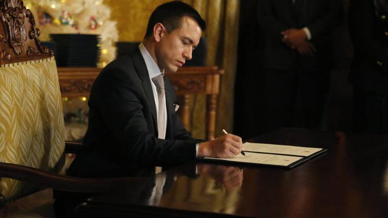 Microvistazo | Noboa decreta estado de excepción en siete provincias tras protestas por el diésel