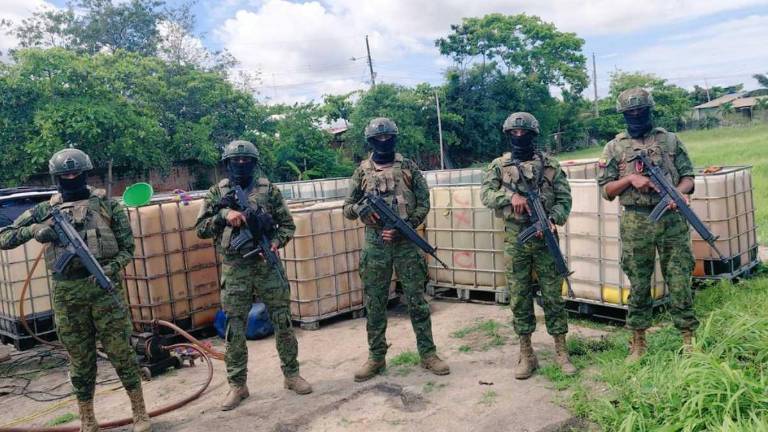 El combustible decomisado estaba destinados al comercio ilícito hacia Perú.