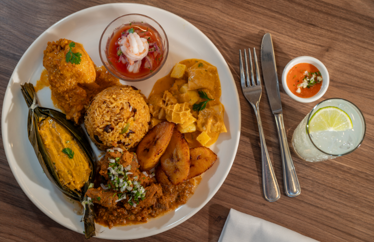 $!Foto de un tradicional plato de bandera, el cual incluye guatita. La preparación es del restaurante 'La Fundadora' del Hotel Unipark.
