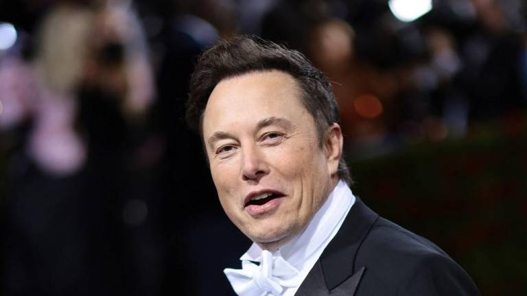 Acciones de Twitter se desploman tras anuncio de Elon Musk sobre frenar la compra