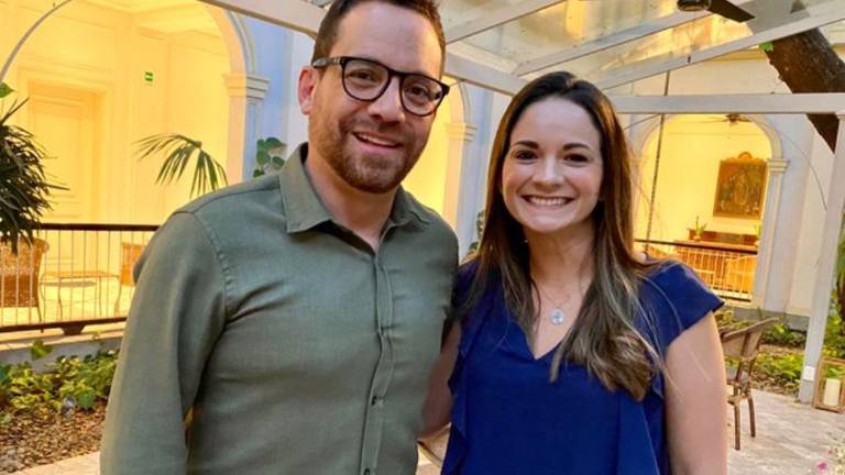 Juan Fernando Velasco y Ana María Pesantes conforman el binomio presidencial del movimiento Ruptura