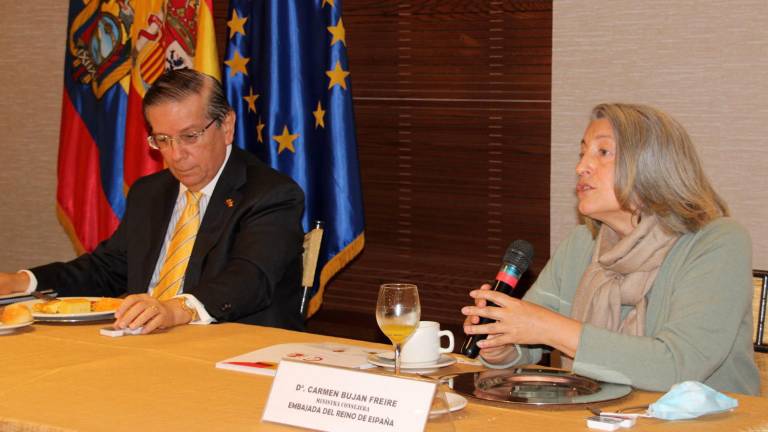 Embajador de Ecuador le hace un guiño a España para propiciar comercio bilateral