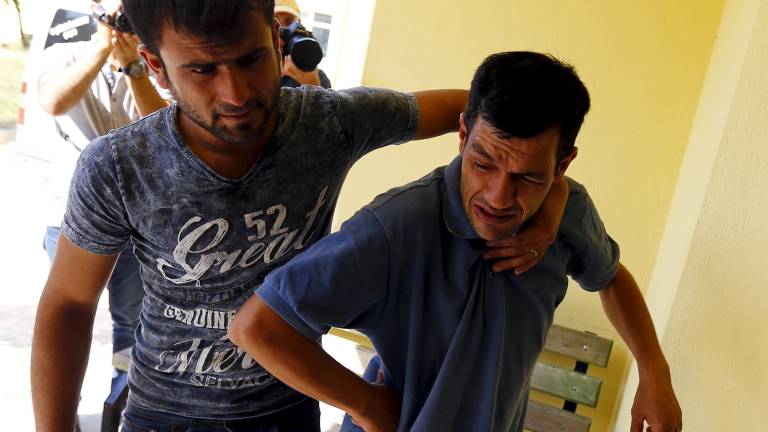 Padre de Aylan Kurdi vuelve a Siria para enterrar a su familia