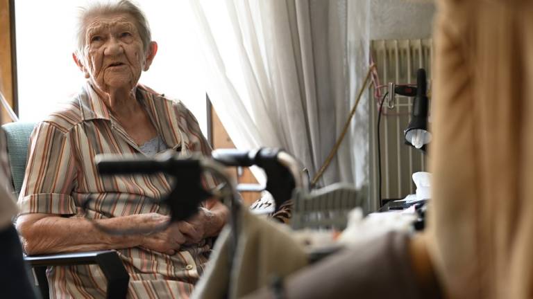 Hélène Wuillemin, centenaria francesa, quiere morir e inició una huelga de hambre