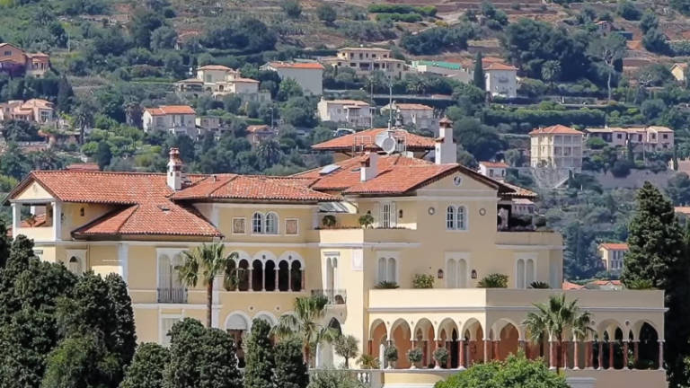 Compran la villa más cara del mundo en 200 millones de euros