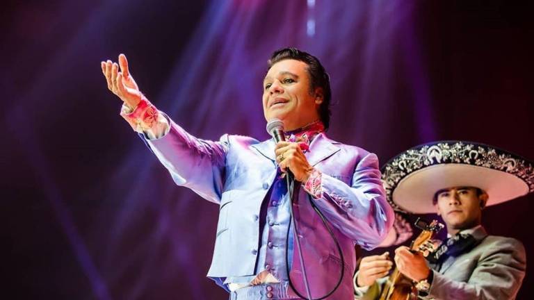 Familiares de Juan Gabriel anuncian película, documental y museo para honrar al &quot;Divo de Juárez&quot;