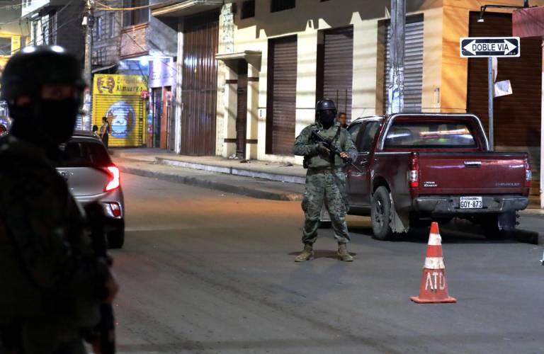 $!El 9 de enero del 2024, el presidente Daniel Noboa emitió un documento en el que reconoció la existencia de un conflicto armado interno en el país y ordenó a las Fuerzas Armadas ejecutar acciones militares contra grupos delictivos.