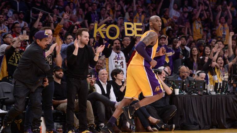 Se retira Kobe Bryant, una de las grandes estrellas de la NBA