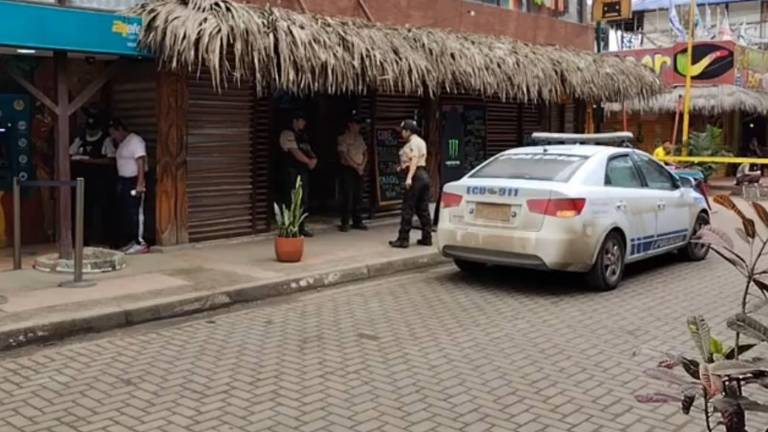 Hallan cadáver de una mujer peruana dentro de una maleta en hotel de Montañita