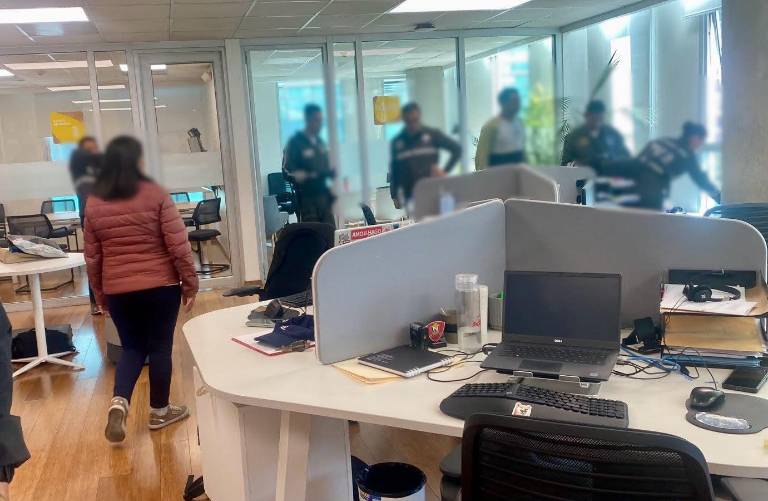 $!La Policía y Fiscalía hicieron hallanamientos en las oficinas de las UDLA, en las oficinas del principal sospechoso.
