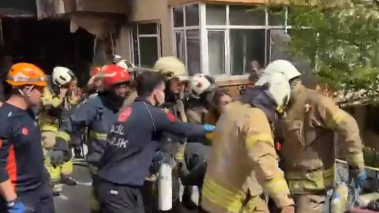 Tragedia en Estambul: al menos 29 personas mueren en incendio en discoteca turca