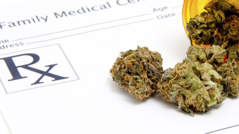 Chile: Fármacos en base a marihuana se venden por primera vez en farmacias