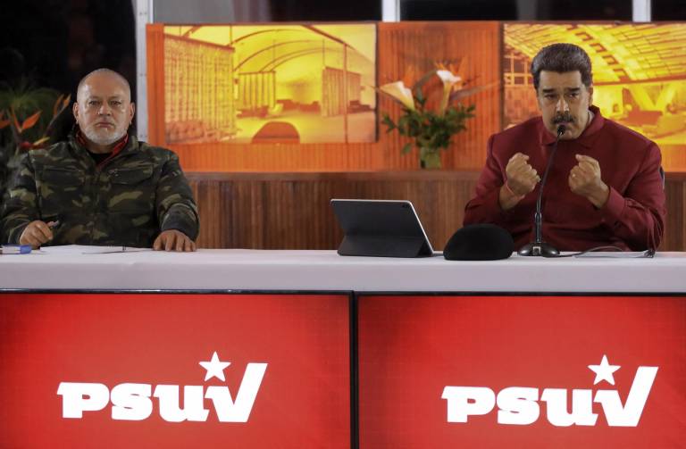 $!Nicolás Maduro durante una reunión con la dirección nacional del gobernante Partido Socialista Unido de Venezuela (PSUV)