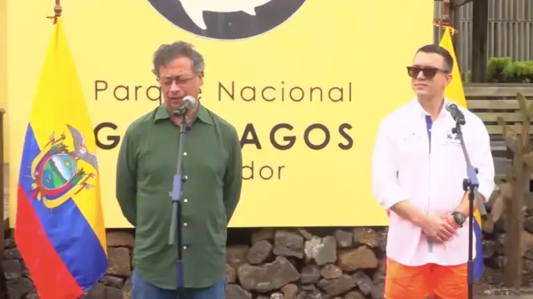 Gustavo Petro, presidente de Colombia, y su homólogo ecuatoriano, Daniel Noboa.