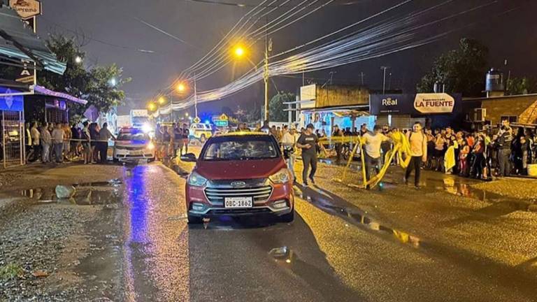 Asesinan a Jefferson Solís, hijo de concejal electo de Machala: Armados dispararon contra el auto que manejaba la víctima