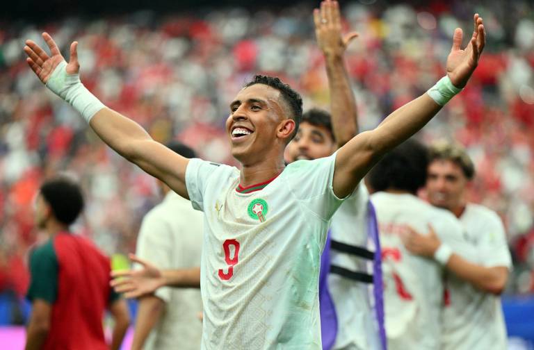 $!Soufiane Rahimi, de Marruecos, celebra el gol que puso el 3-0 en el marcador durante el partido de octavos de final de la Copa Mundial de la FIFA 2026 entre Canadá y Marruecos, en Houston.