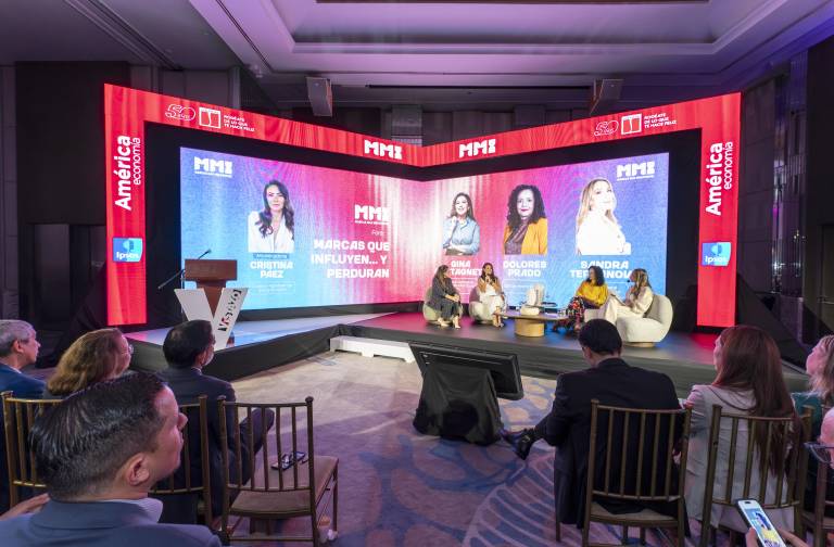 $!Una charla durante el evento 'Marcas más influyentes' de la Revista América Economía.