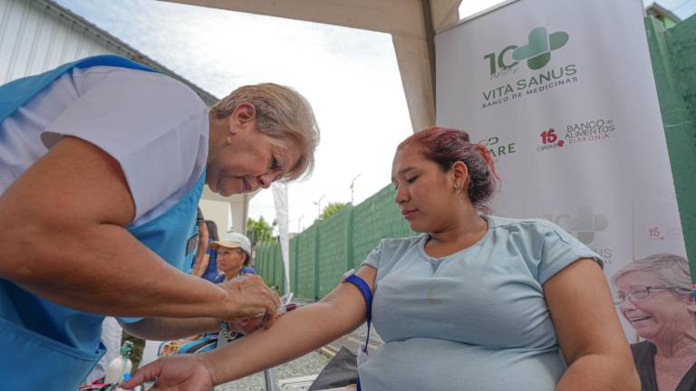 Más de 20 organizaciones participaron en feria de salud impulsada por VITA SANUS