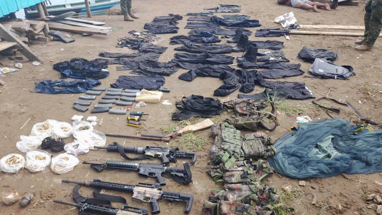 Hallan base guerrillera en Esmeraldas: militares aprehendieron a seis personas en delito flagrante
