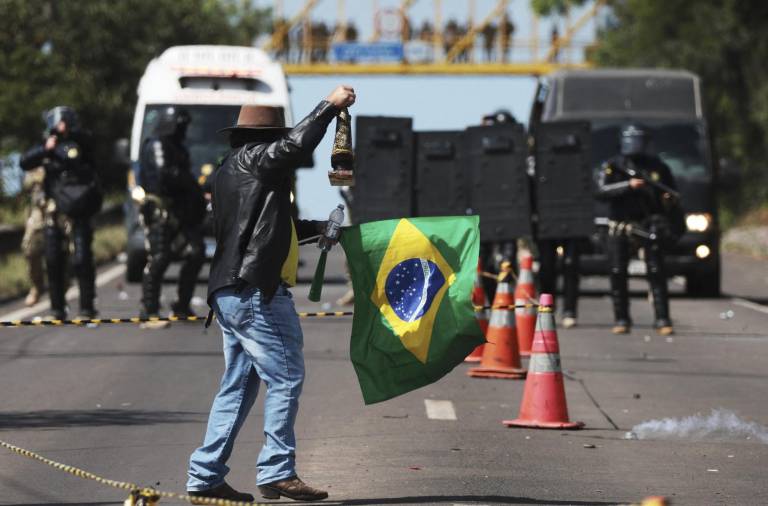 $!Crecen los bloqueos de rutas por todo Brasil mientras Bolsonaro sigue en silencio