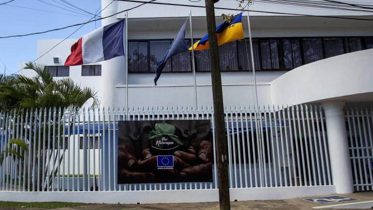 Unión Europea iza la bandera de Ucrania en Nicaragua, país aliado de Rusia