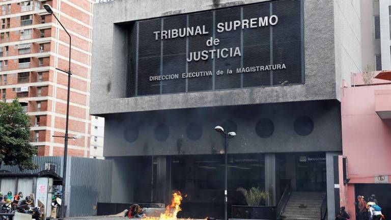Venezuela: Asamblea prevé designar a magistrados del Supremo en un mes