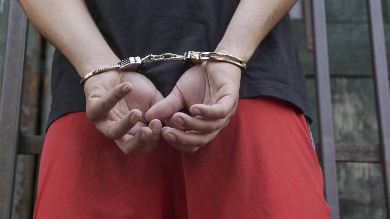 Dos menores detenidos por intento de sicariato en Durán