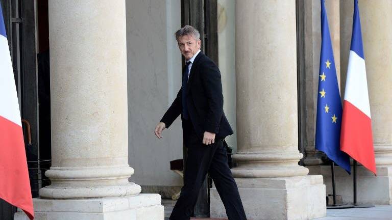 El actor Sean Penn es recibido en el Elíseo de Francia