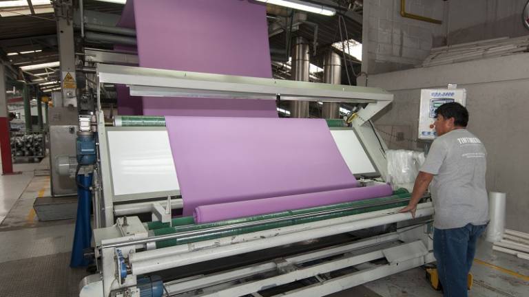 La industria textil realiza práctica ambiental responsable