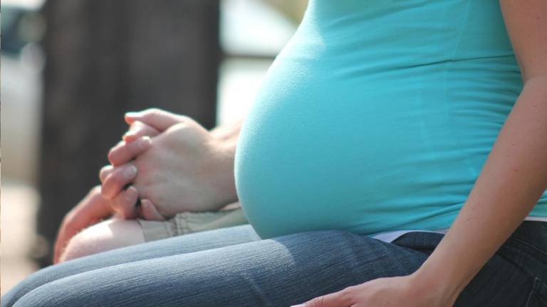 Mujeres embarazadas y recién nacidos recibirán bono del Estado para alimentos