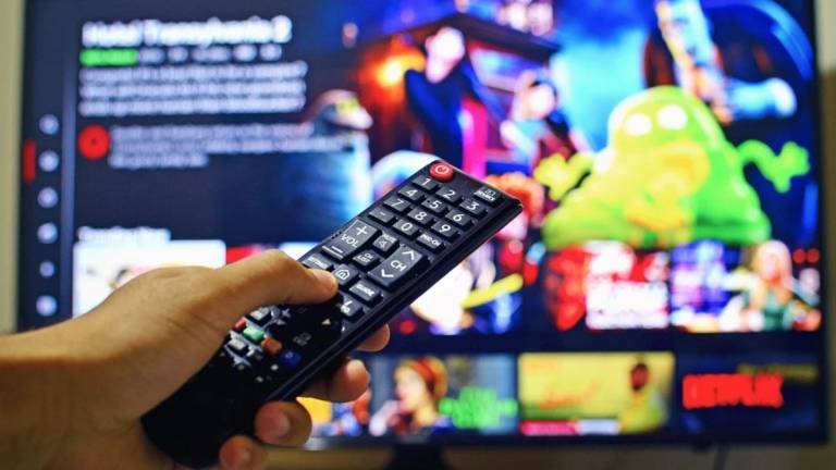 Ecuador aplica IVA a servicios digitales importados como Netflix, Spotify y Zoom