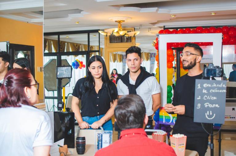 $!Ariana, Raúl y Rogelio. Tres venezolanos que crearon su emprendimiento de manejo de redes sociales en la pandemia.