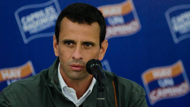 Capriles dice tener lo necesario para revocatoria a Maduro