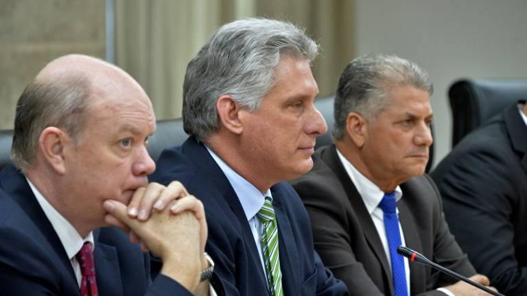 Díaz-Canel promete dar continuidad a revolución en Cuba