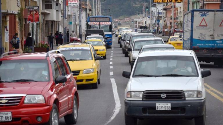 Guayaquil y Quito mantendrán restricciones de circulación por placas