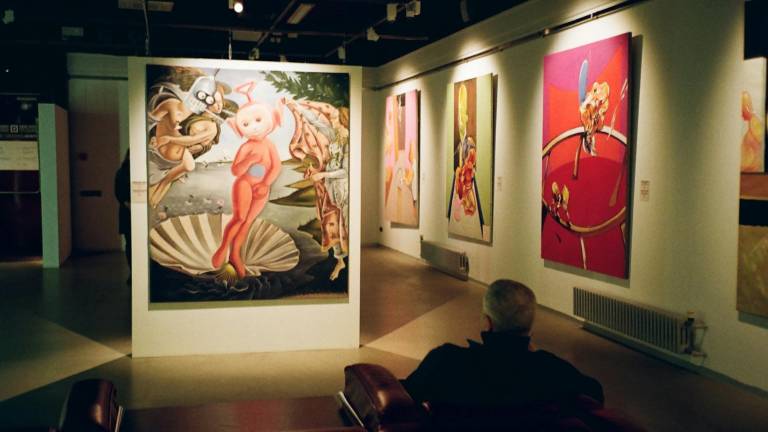 Empleado de museo fue despedido tras exhibir su propia obra de arte