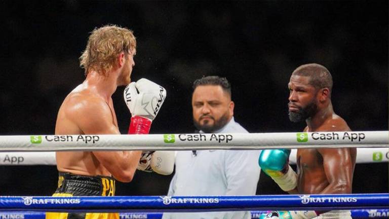 ¿Cuánto gana Floyd Mayweather por cada golpe que da?