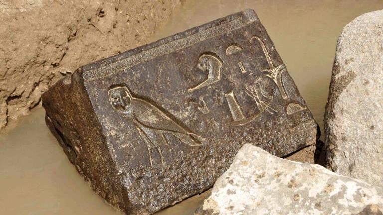 Descubren una cripta de la última dinastía faraónica en El Cairo