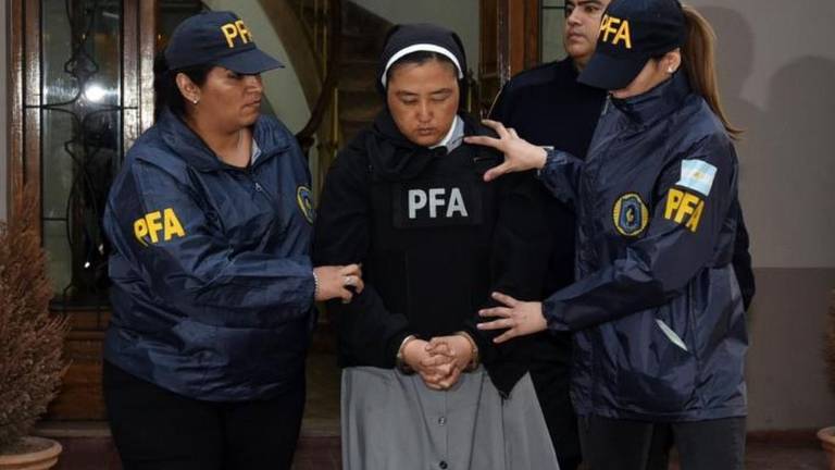 Dos monjas enjuiciadas por abusos sexuales contra niños sordos en Argentina